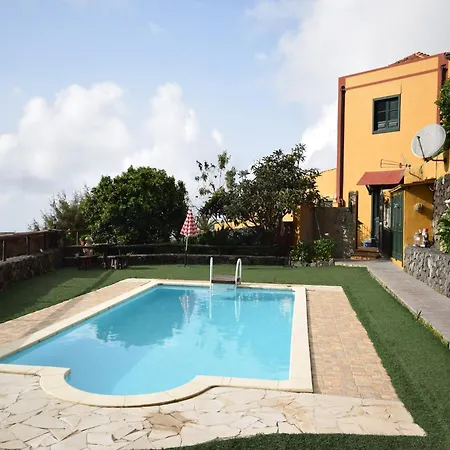 Cave House In Tenerife With Pool And Beach, Cleaning Included Semesterbostad