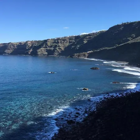 Cave House In Tenerife With Pool And Beach, Cleaning Included La Orotava
